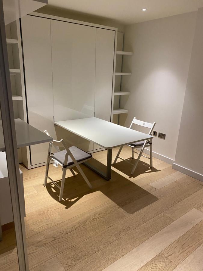 Luxury Canary Wharf One Bedroom Apartment In The Heart Of Londyn Zewnętrze zdjęcie